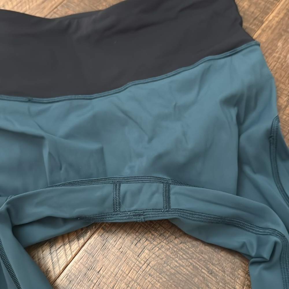 Lululemon Run The Day Crop (17")
Submarine / Black - Picture 4 of 12